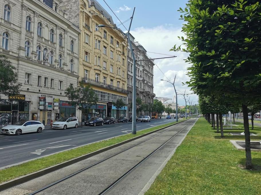 Luxury Apartment Near Astoria With Ac Budapest Exterior foto
